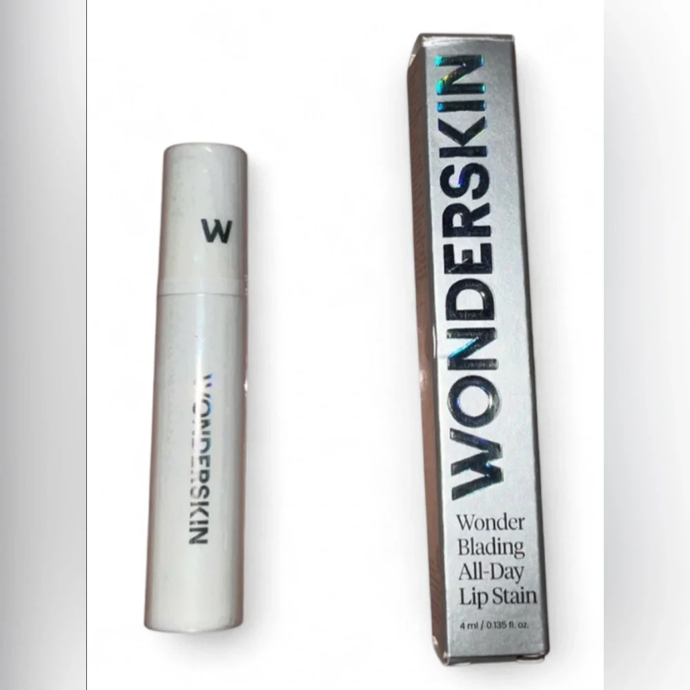 Wonderskin Lip Stain Kit Adore Peel Off Lip Color Long Wear Transfer Proof NIB
